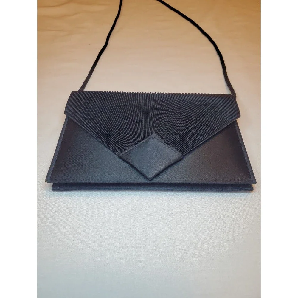 Vintage Merle Norman 80s Formal Classic Satin Black Purse Expandable NEW
